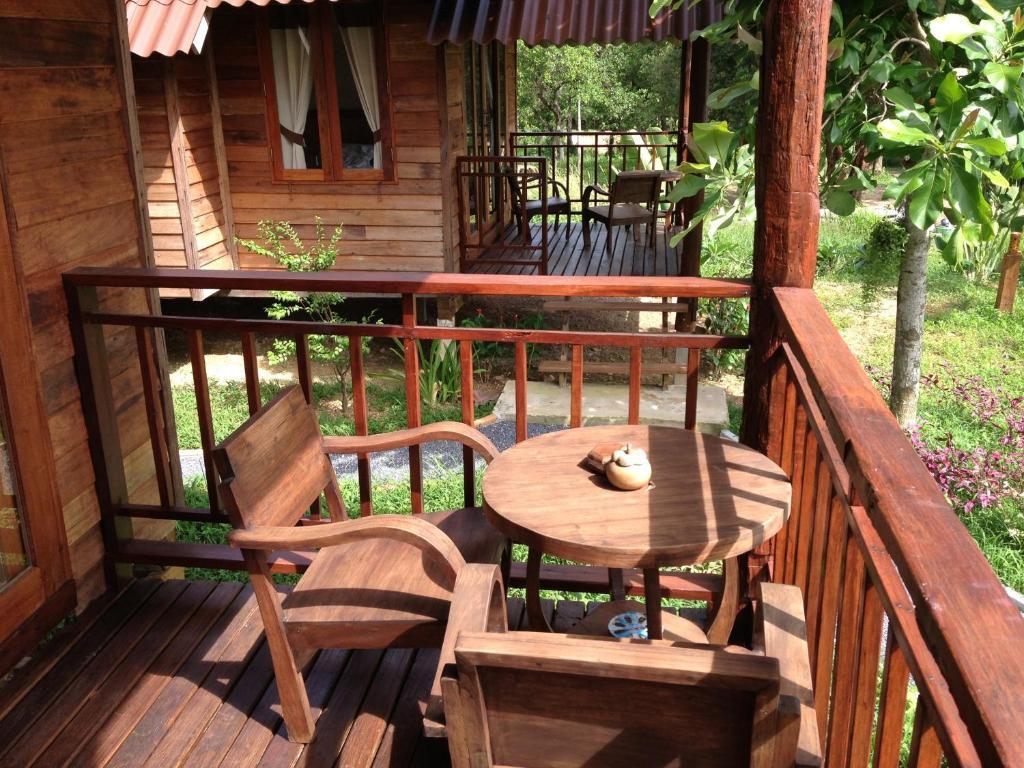 Lanta Happy Hill Hotel Ko Lanta Exterior foto