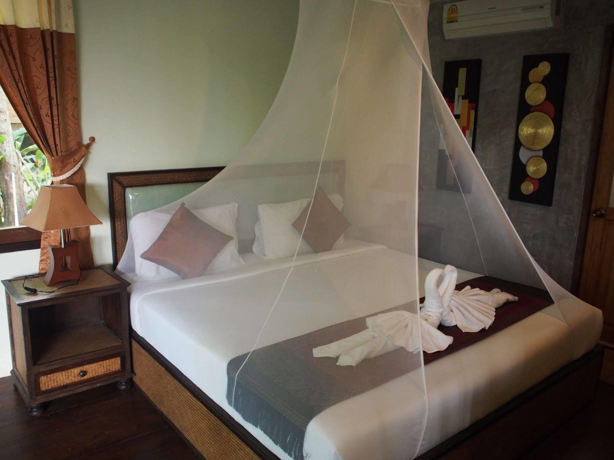 Lanta Happy Hill Hotel Ko Lanta Exterior foto